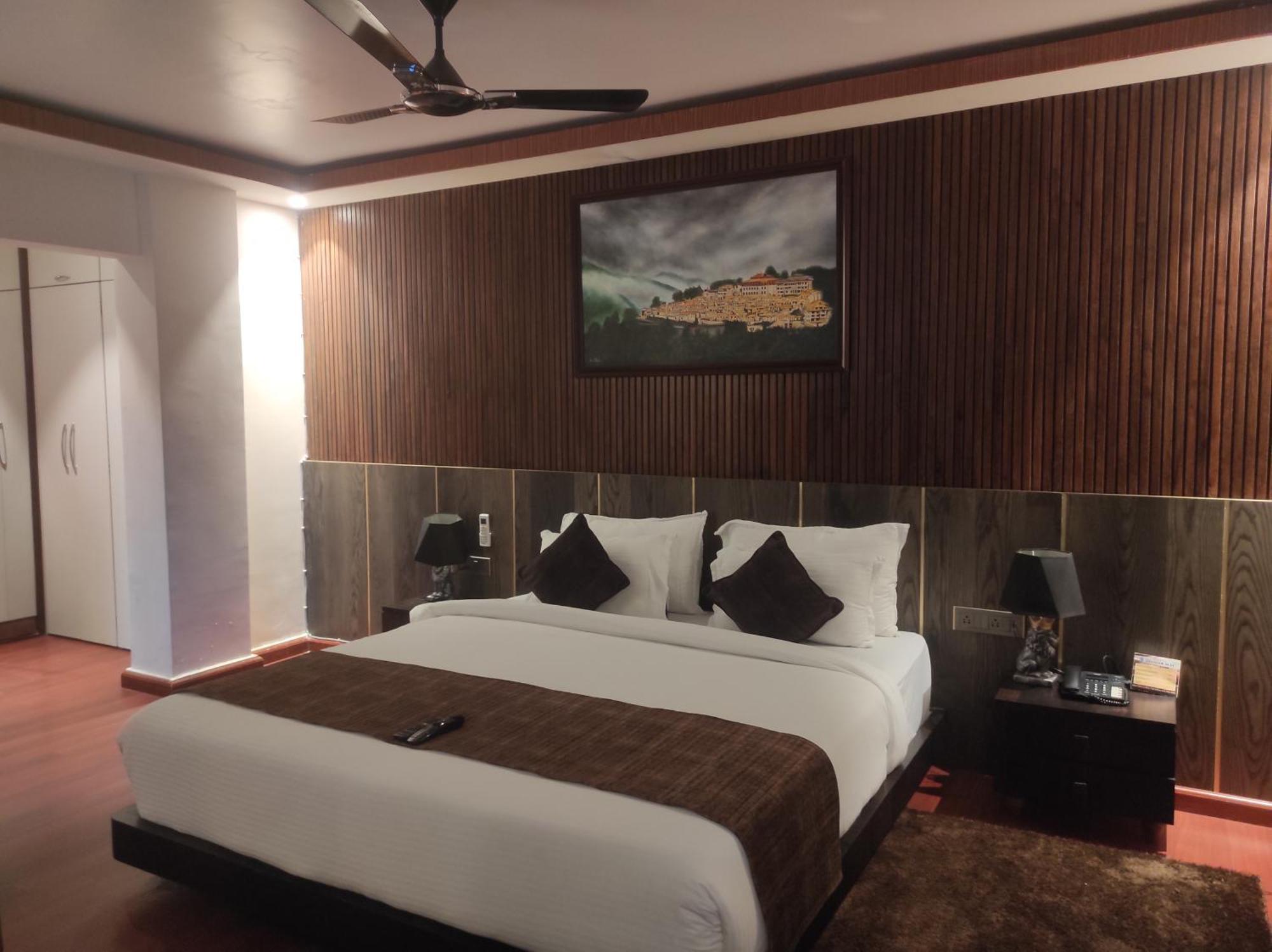 Hotel Obsidian Blue Itānagar Kültér fotó