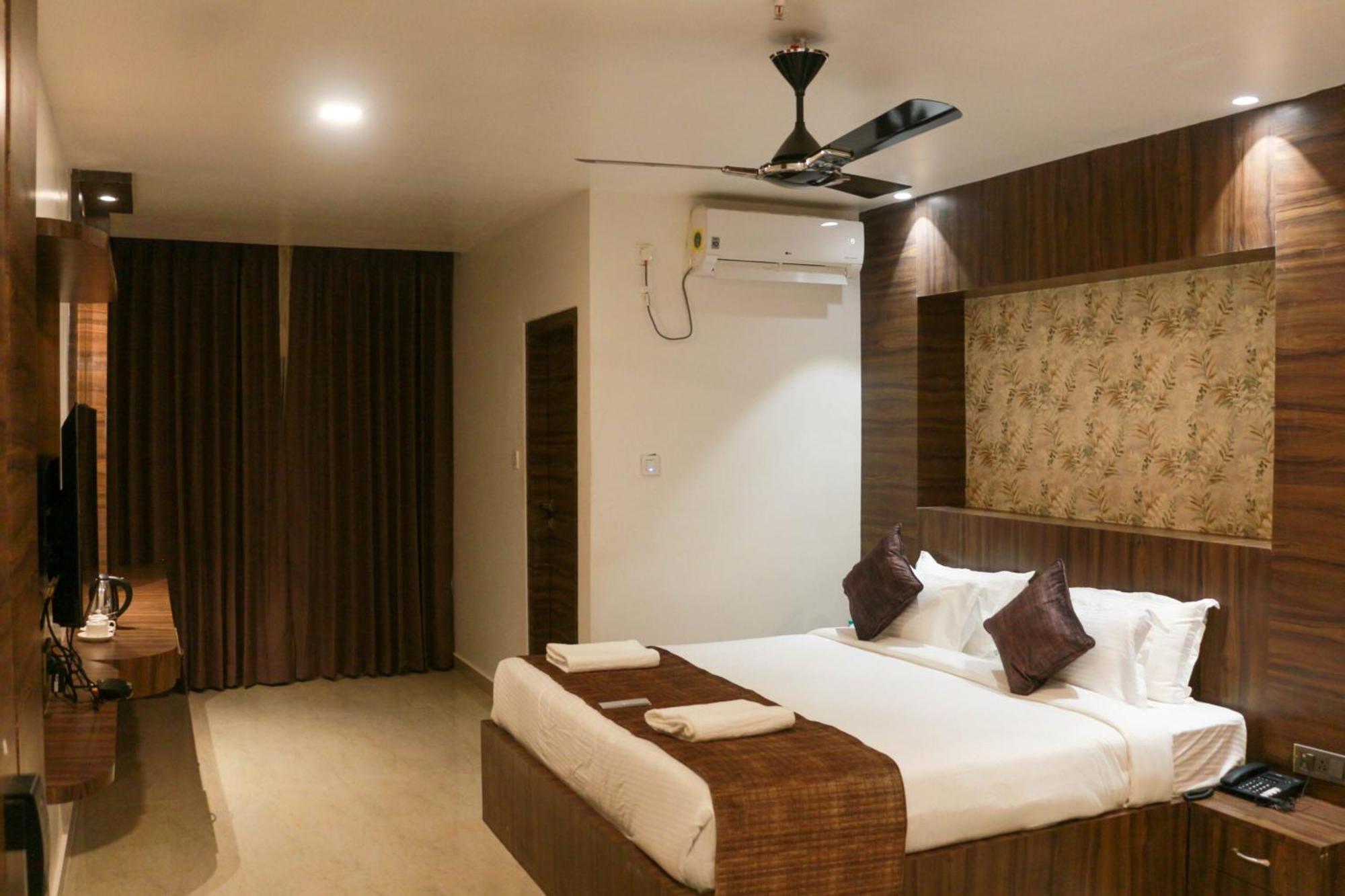 Hotel Obsidian Blue Itānagar Kültér fotó